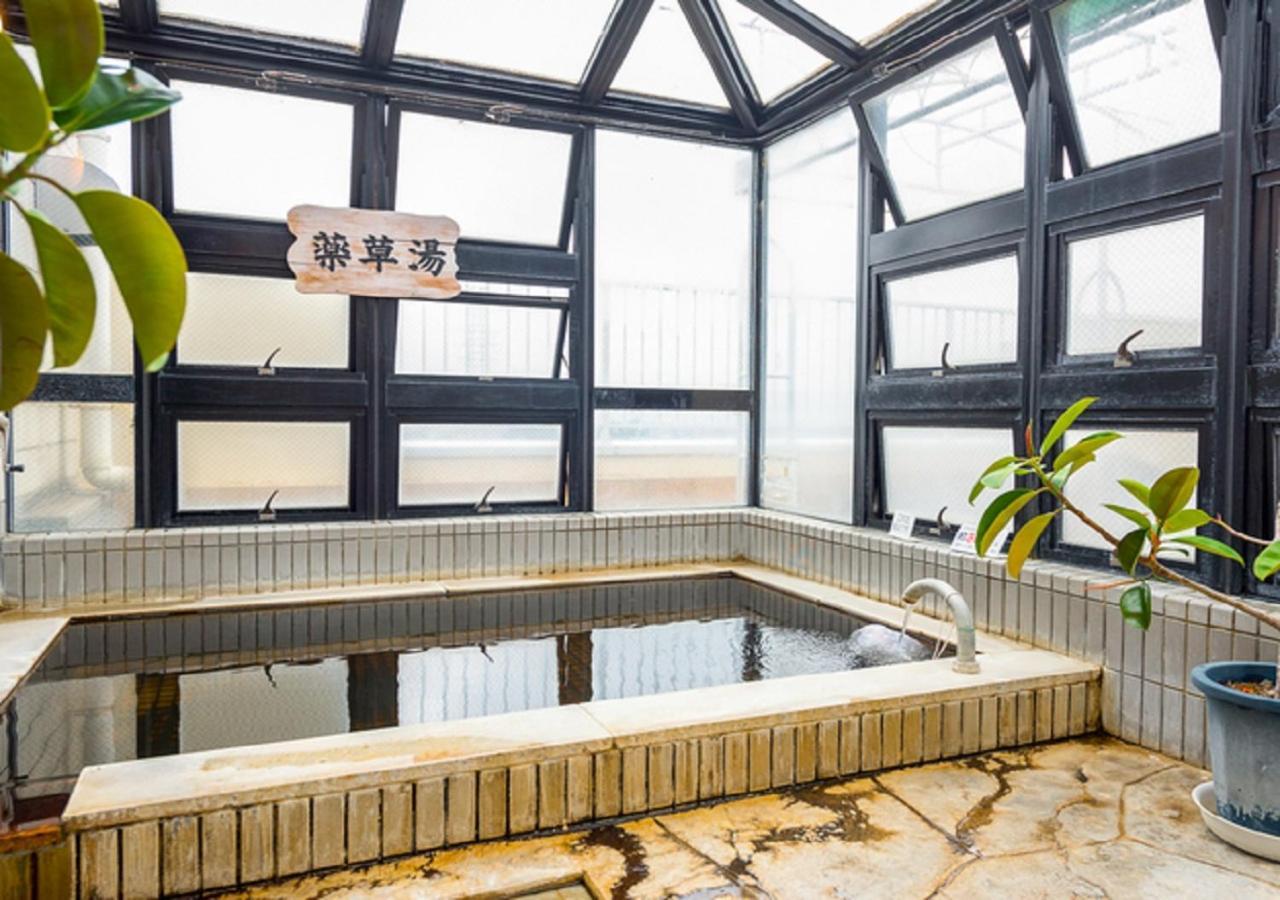 Hotel Livemax Kofu Kai Екстер'єр фото